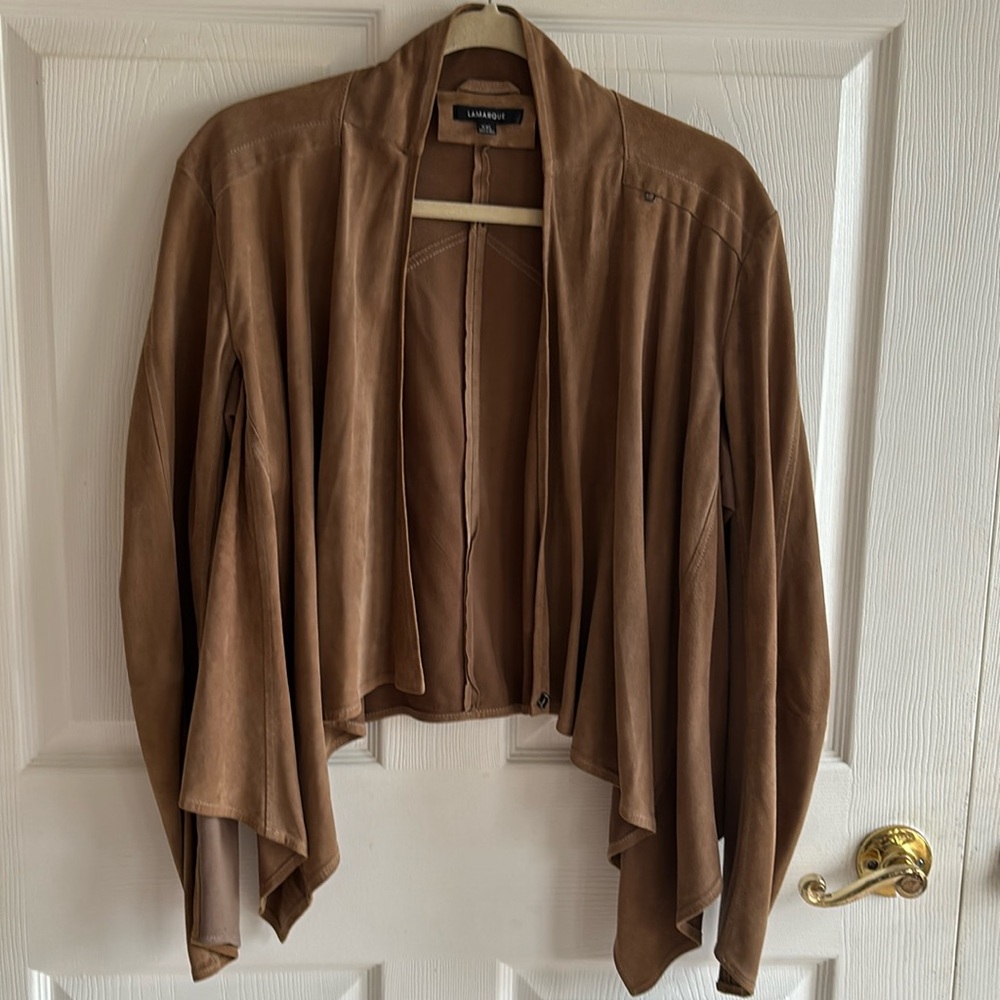 Lamarque luxurious soft suede, relaxed fit top. Size X. Light brown colour.